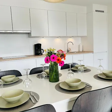 Duinpark62: Gezellig 3 Slaapkamer-appartement Inclusief Garage Apartment *